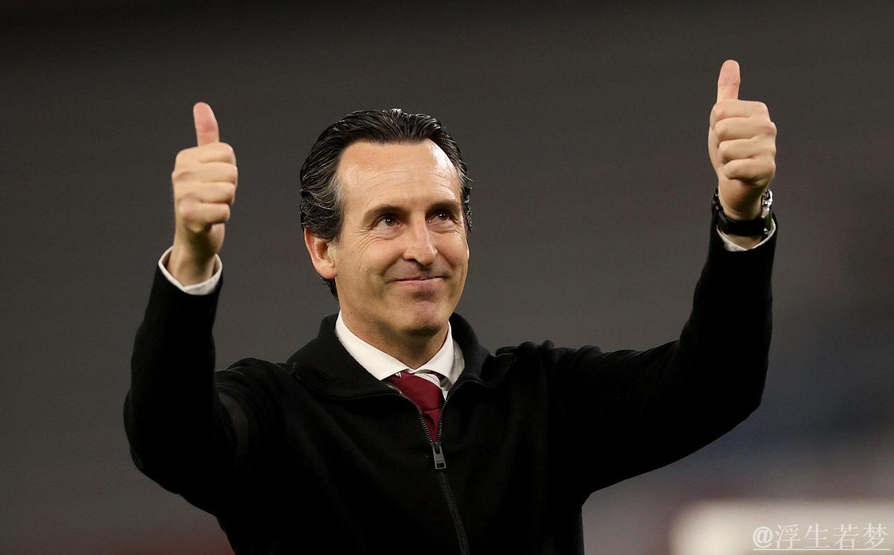 曼联2-0击败维拉，无缘欧冠！埃梅里怒不可遏，争议判罚引发冲突