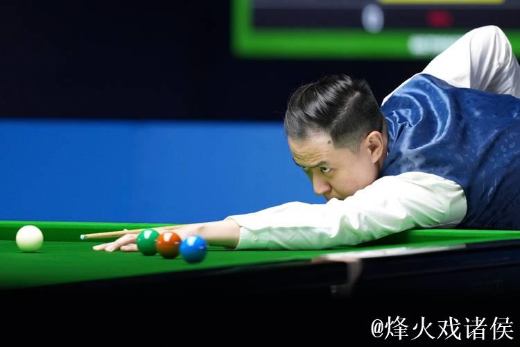 中国选手肖国栋夺得成都世运会男子斯诺克冠军 中国选手肖国栋夺得成都世运会男子斯诺克冠军