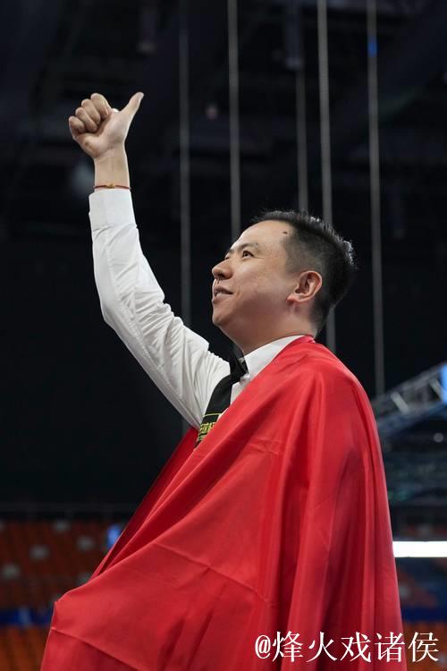 中国选手肖国栋夺得成都世运会男子斯诺克冠军 中国选手肖国栋夺得成都世运会男子斯诺克冠军